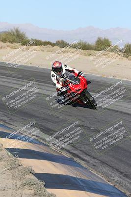 media/Dec-01-2025-Moto Forza (Mon) [[2daa91e15f]]/3-Beginner Group/Session 4 (Turn 10 Inside)/